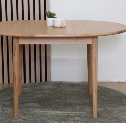 TROYES PYÖREÄ JATKETTAVA TAMMIPÖYTÄ 100+32 CM